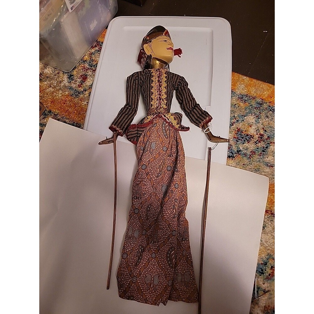 Vintage Indonesian Wayang Golek Wood Stick Rama Puppet 30”Tall Japanese Folk Art